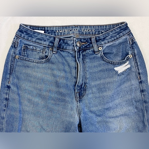 American Eagle Outfitters Classic Blue Distressed Women’s Mom Jeans Sz 4 Short - Picture 2 of 16